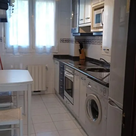 Nuevo! 3 Con Garaje Privado Apartment