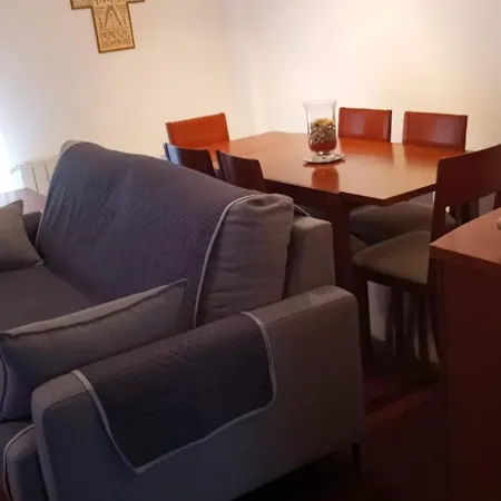 Apartment Nuevo! 3 Con Garaje Privado *